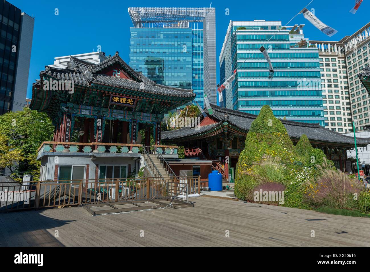 Jogyesa temple is the chief temple of Jogye Order of Korean Buddhism. Located in Jongno-gu,in downtown Seoul. S. Korea Stock Photo