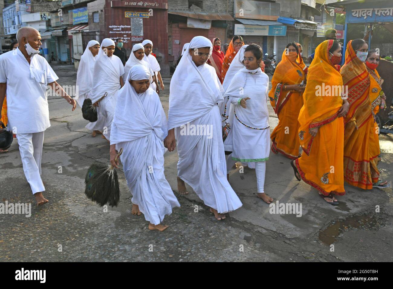 Jain monks hires stock photography and images Alamy