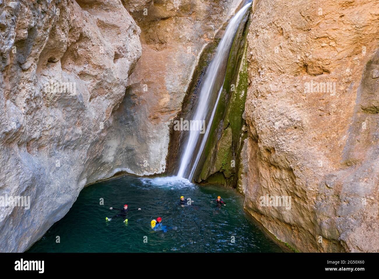 Aerial image of canyoning in the Canaletes river (Els Ports Natural Park, Tarragona, Catalonia, Spain) ESP: Foto aérea de la bajada en barranquismo Stock Photo