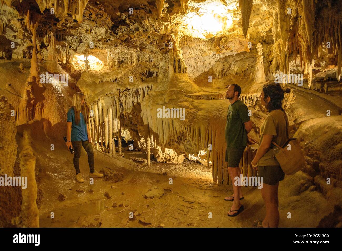 Interior of the Meravelles Caves, in Benifallet, Serra de Cardó (Baix Ebre, Catalonia, Spain) ESP: Interior de las Cuevas Meravelles, en Benifallet Stock Photo