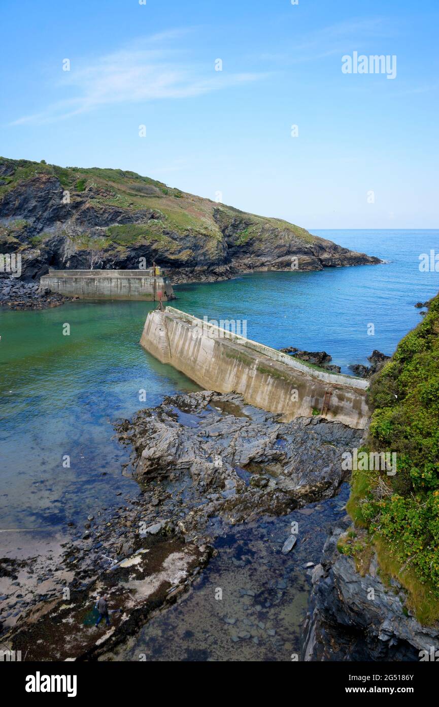 Port Isaac Harbour Walls in Cornwall Stock Photo Alamy
