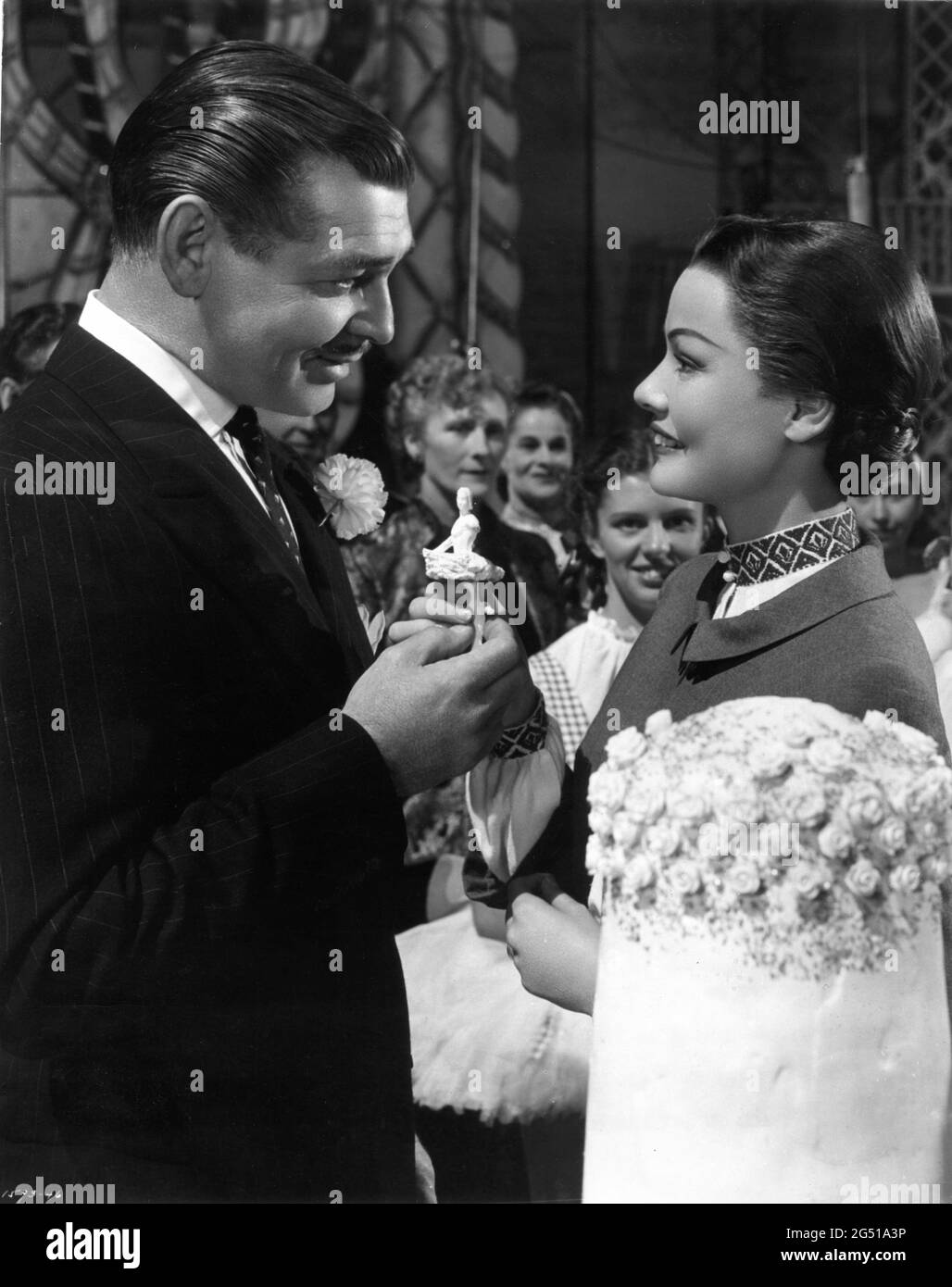 CLARK GABLE and GENE TIERNEY in NEVER LET ME GO 1953 director DELMER DAVES from novel Come The Dawn by Paul Winterton producer Clarence Brown Metro Goldwyn Mayer Stock Photo