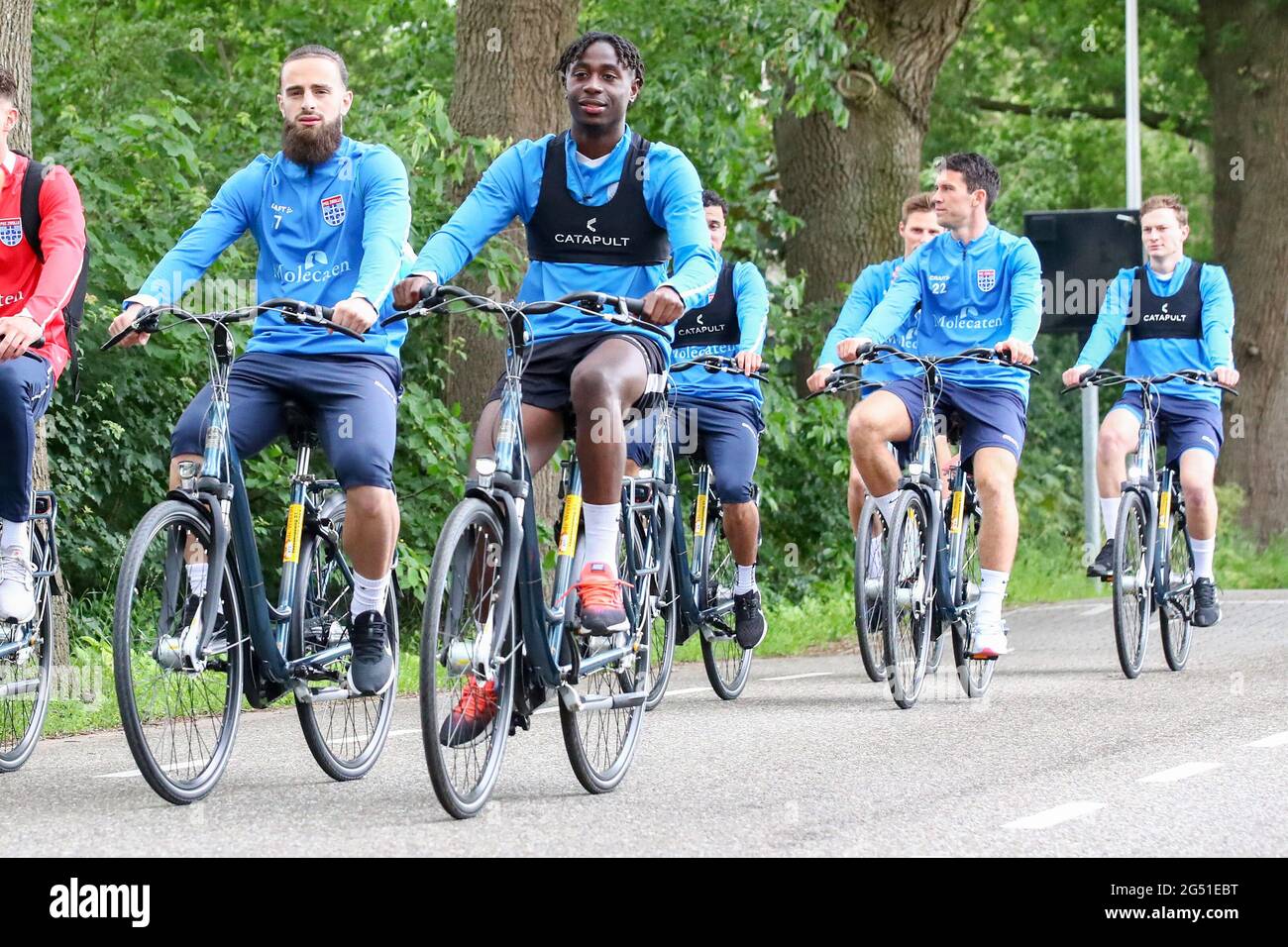 ZWOLLE, NETHERLANDS - JUNE 24: Destan Bajselmani of Pec Zwolle, Chardi Landu of PEC Zwolle, Pelle Clement of PEC Zwolle during the first First training of the season of PEC Zwolle of season 2021-2022 at Sportpark de Elshof on June 24, 2021 in Zwolle, Netherlands. (Photo by Ben Gal/Orange Pictures) Stock Photo