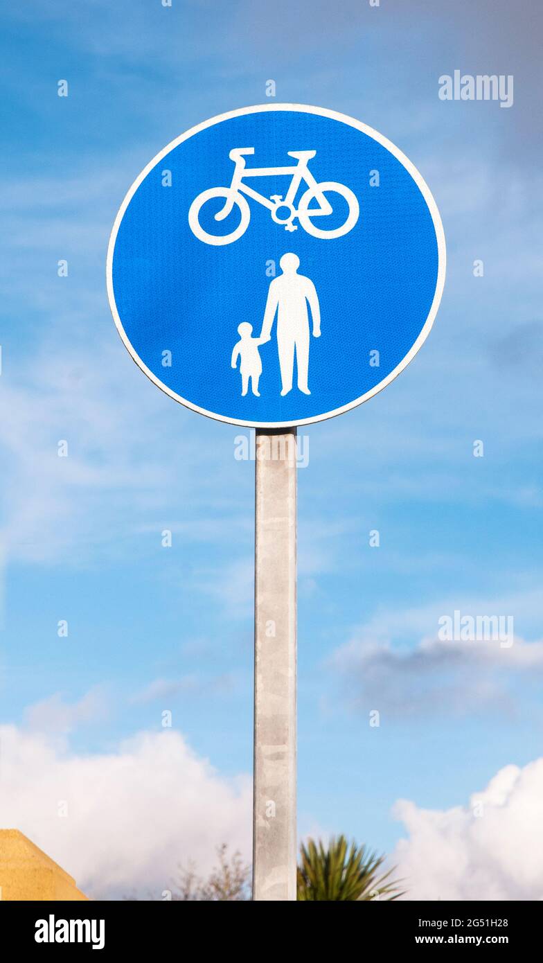 Sign to indicate shared pedestrian and pedal cycle routte Stock Photo