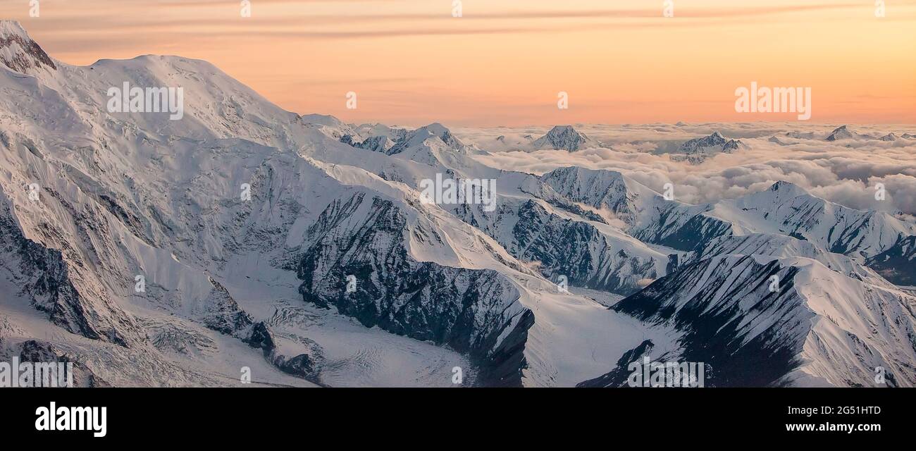Majestic snow covered mountain landscape at sunset, Denali, Alaska, USA Stock Photo