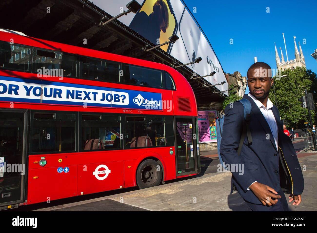 UNITED KINGDOM. LONDON. CLOSE TO THE LONDON BRIDGE, ADVERTISING 'LOOKING FOR YOUR NEXT JOB' ON A DOUBLE DECK BUS Stock Photo