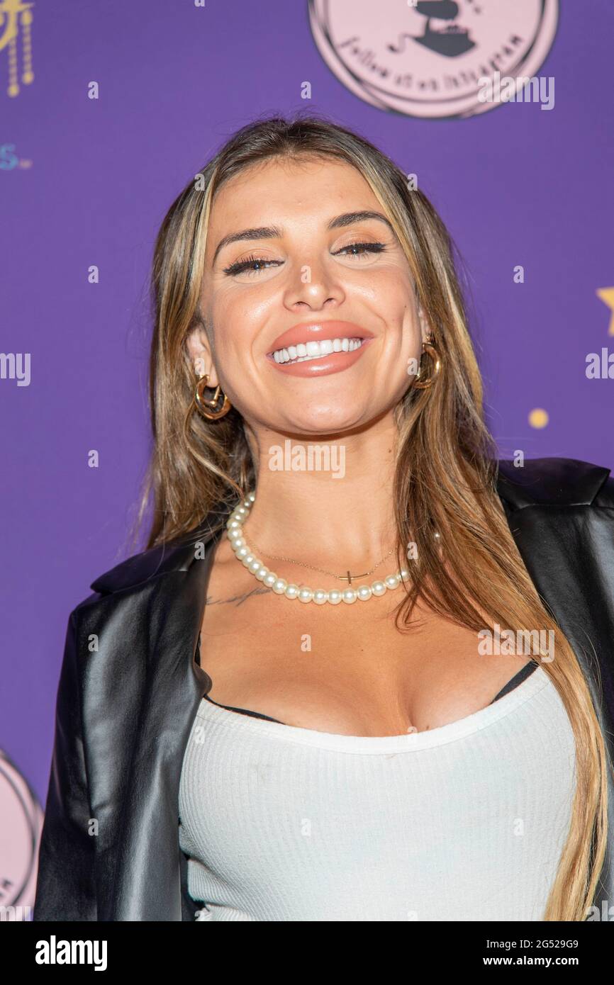 Hana giraldo hi res stock photography and images Alamy