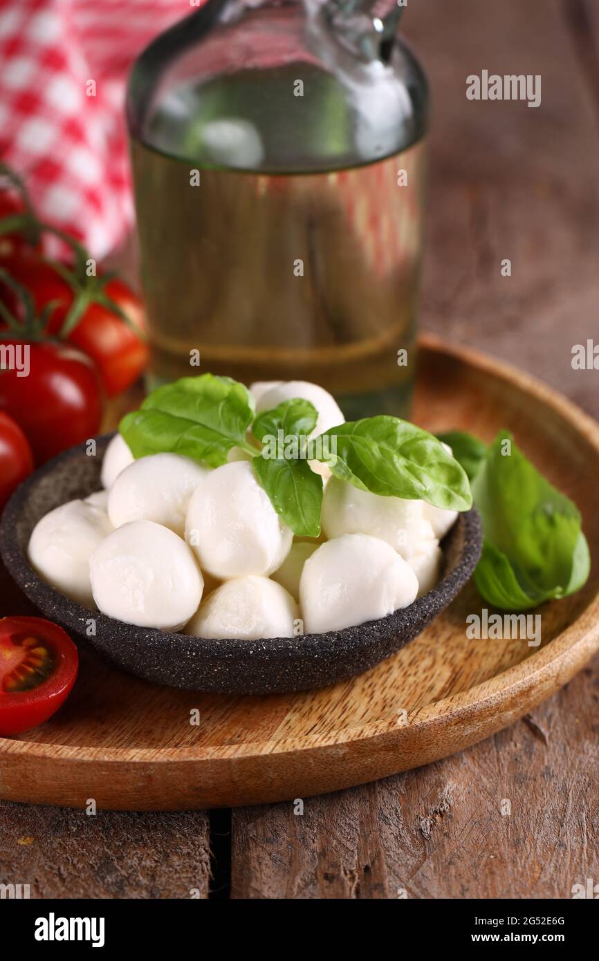 baby mozzarella cheese for salad Stock Photo Alamy