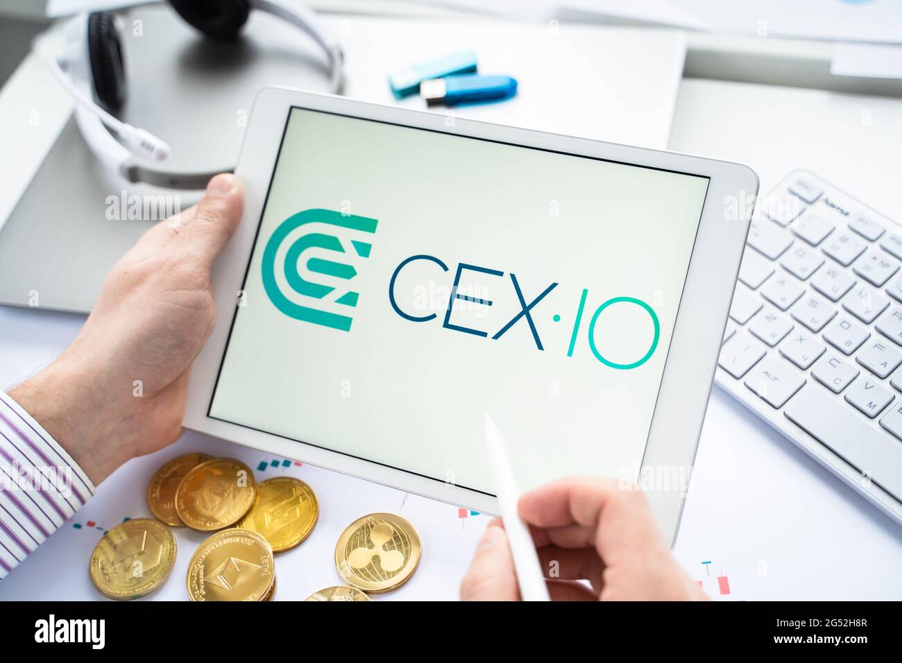 CEX IO Cryptocurrency Exchange Market. Female Trader Hands Holding the  Smartphone Using Application. Crypto Background Concept, San Francisco  Stock Photo - Alamy