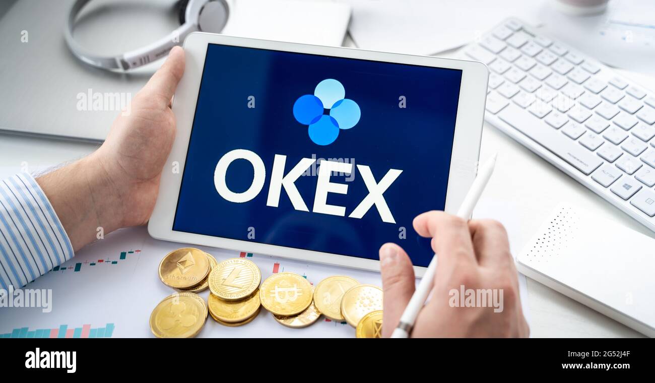 Cryptocurrency buy sell hi-res stock photography and images - Page 24 -  Alamy