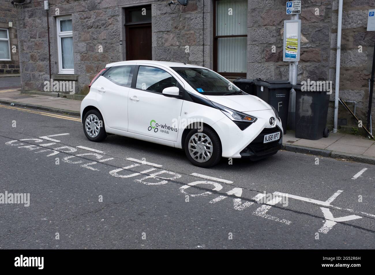 dh CO Wheels Club car ENVIRONMENT UK Cars parking zone Aberdeen Scotland Stock Photo