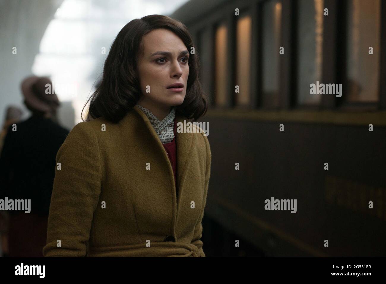 THE AFTERMATH (2019) KEIRA KNIGHTLEY  JAMES KENT (DIR0  FOX SEARCHLIGHT PICTURES/MOVIESTORE COLLECTION LTD Stock Photo