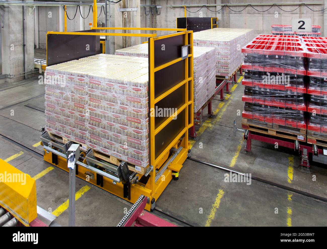 Warehouse,and distribution centre for goods, pallets, lifting equipment