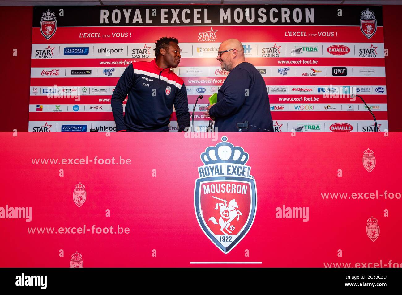 Mouscron's assistant coach Emile Mpenza and Mouscron's assistant coach Jose  Jeunechamps pictured before a soccer match between RWDM and Royal Excel Mo  Stock Photo - Alamy