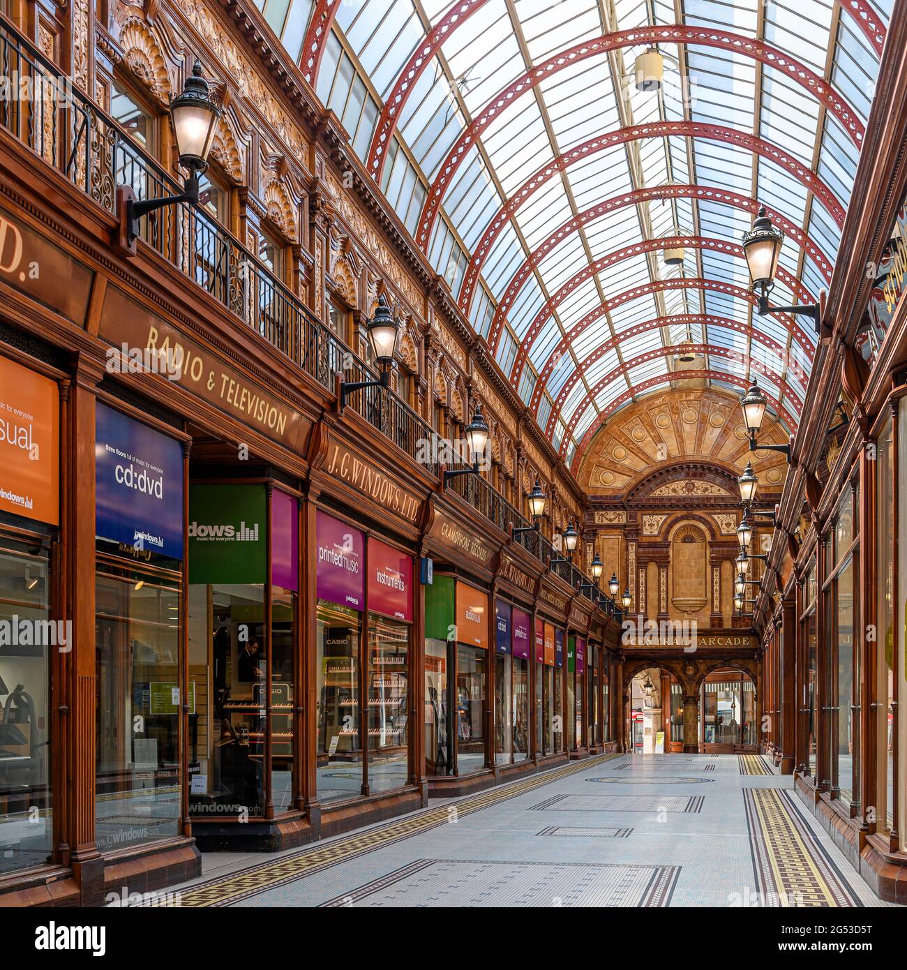 central-arcade-in-newcastle-was-built-in-1906-the-luscious-edwardian-arcade-is-lavishly-decorated-with-richly-coloured-art-nouveau-faence-tiles-2G53D5T.jpg