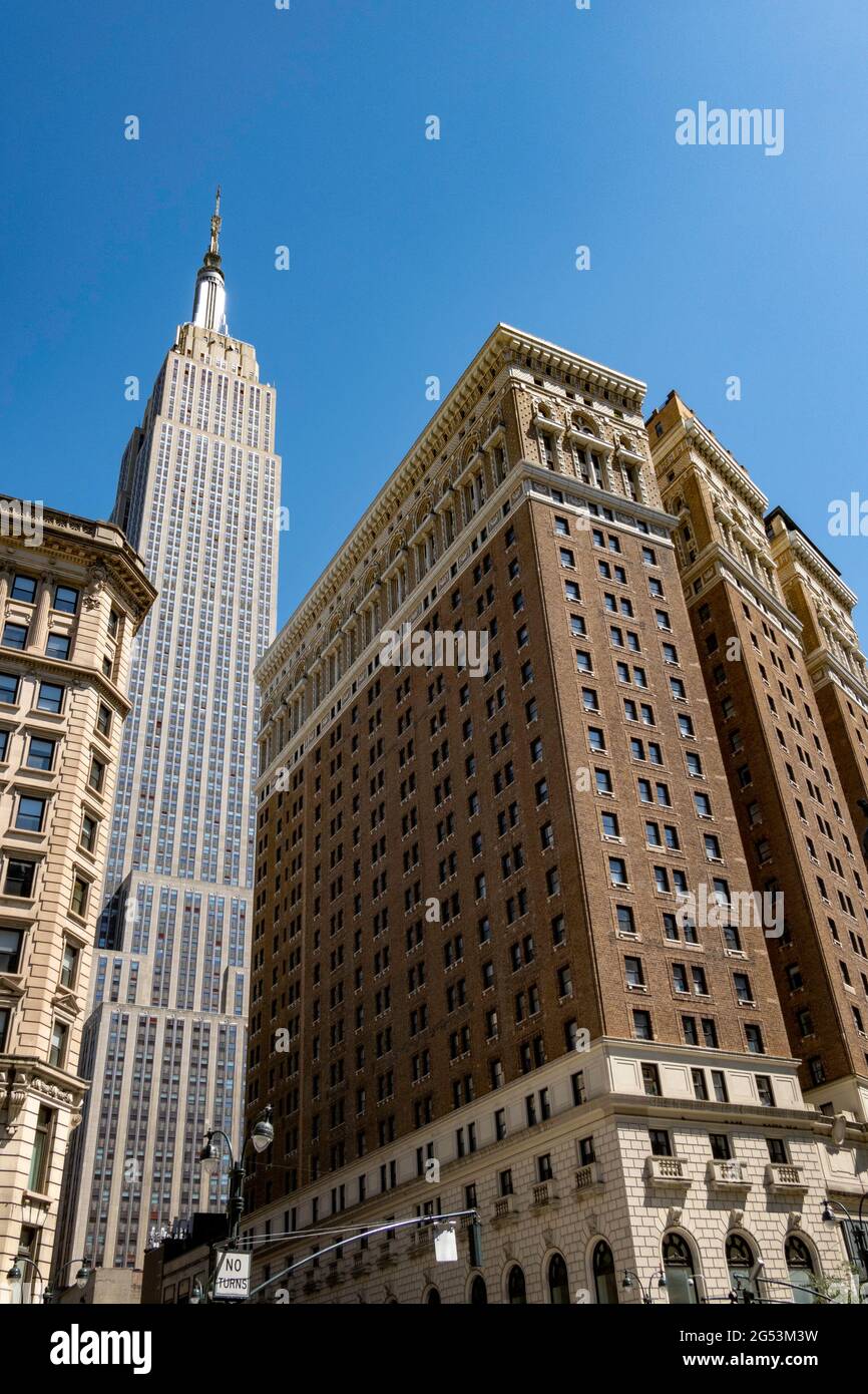 Herald Towers (formerly Hotel McAlpin) and Empire State Building, Broadway and 34th Street, NYC Stock Photo