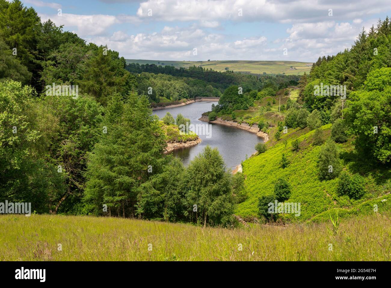 Ramsden reservoir between Holmfirth and the Pennine hills in West Yorkshire, Northern England. Stock Photo
