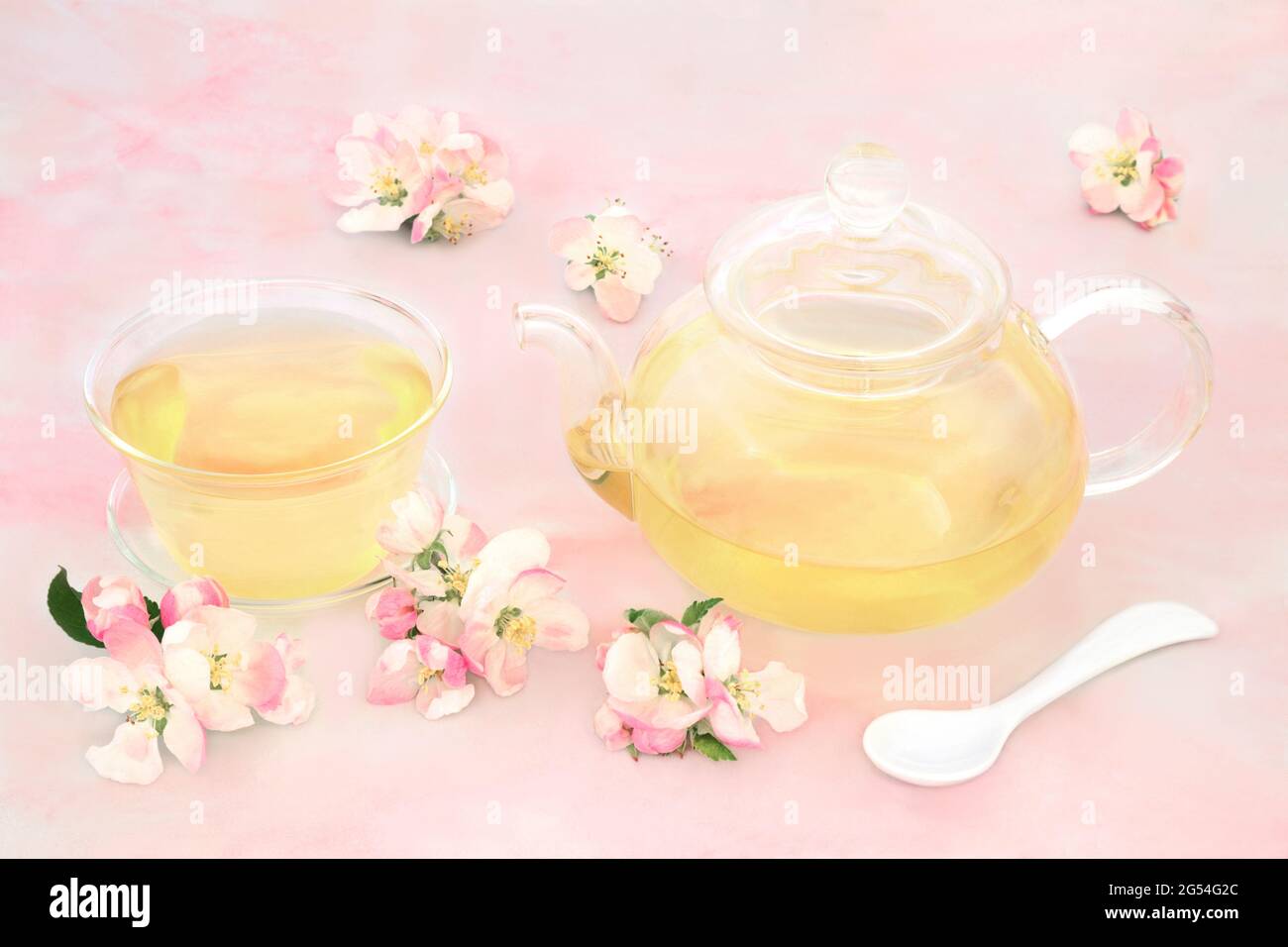 Apple blossom flower herbal tea high in antioxidants & beneficial for