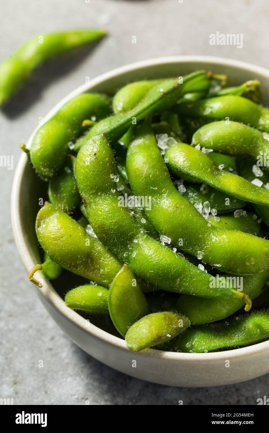 Organic Green Edamame Beans with Sea Salt Stock Photo Alamy