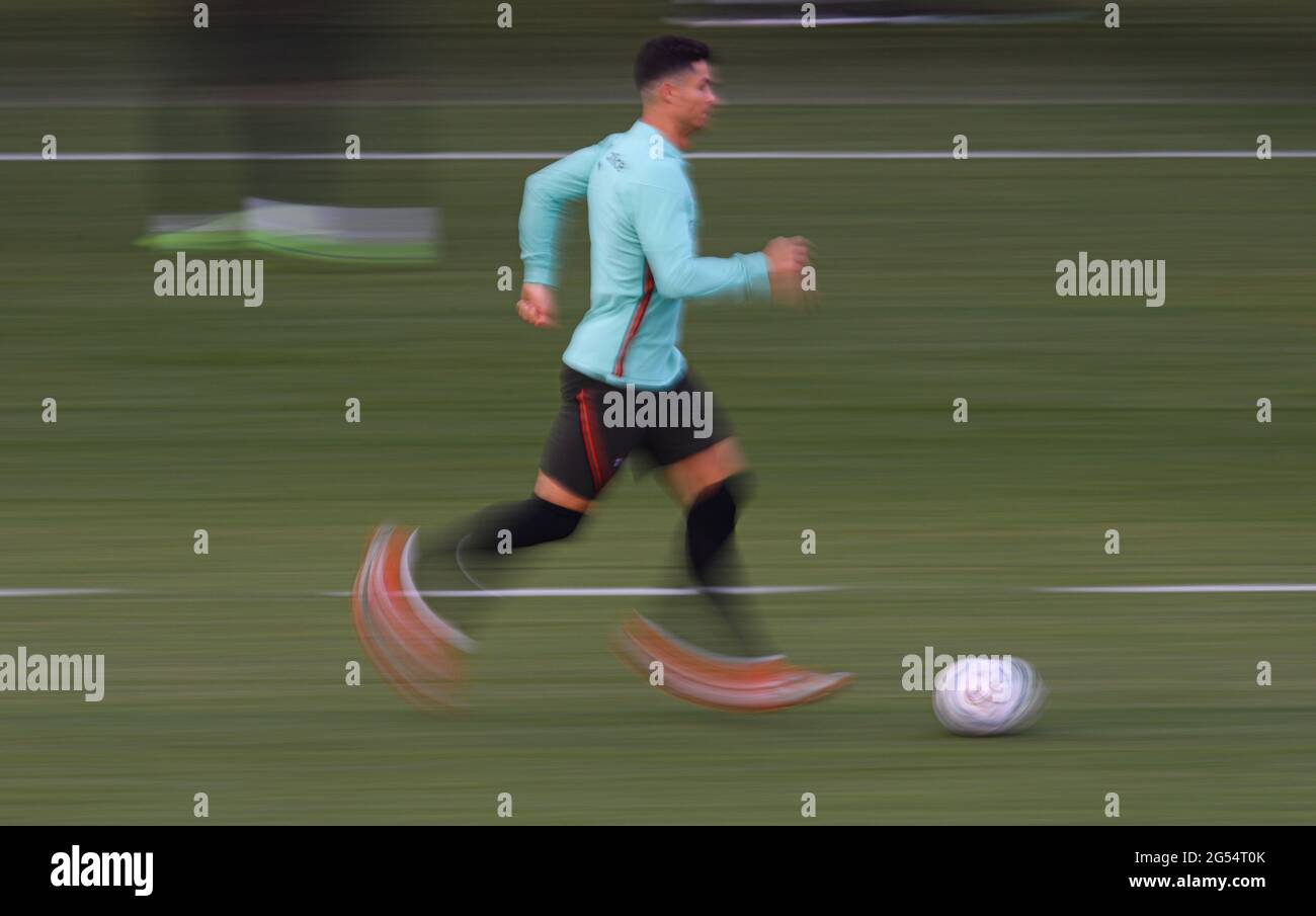 portugal running races 2021