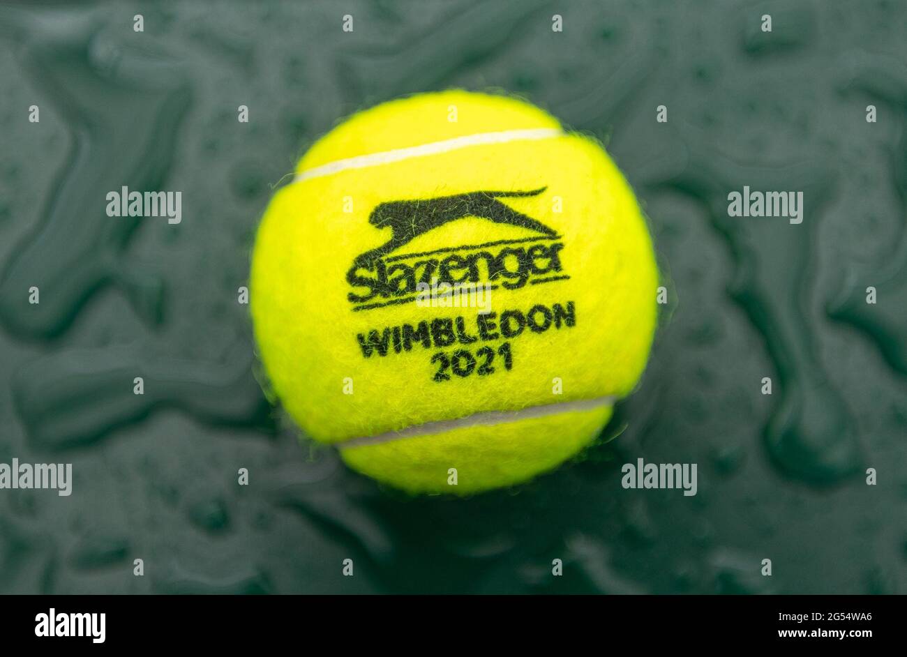 Slazenger tennis ball hi-res stock photography and images - Alamy