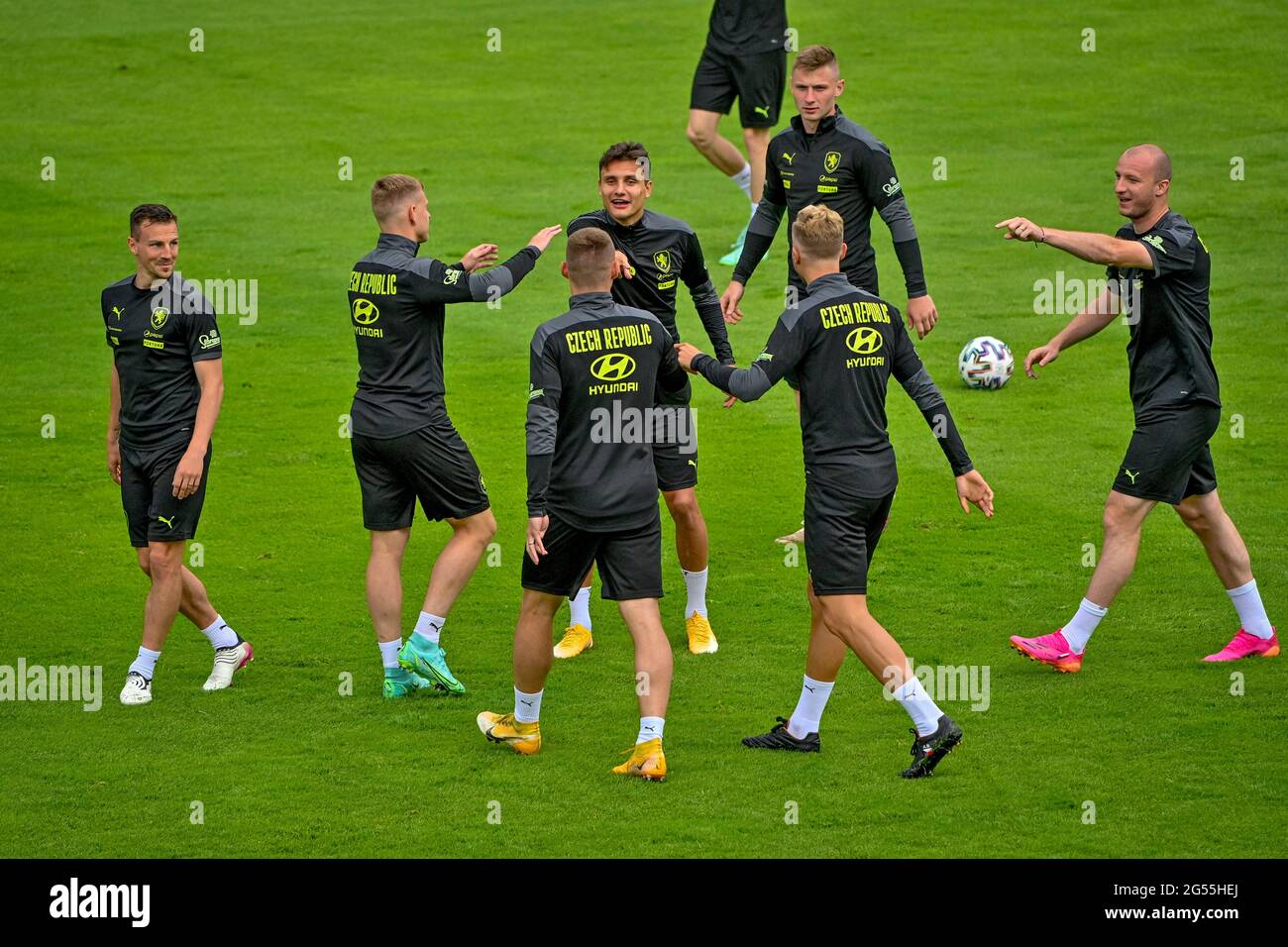 Prague, Czech Republic. 25th June, 2021. The Czech soccer team training in Prague, Czech Republic, June 25, 2021. Credit: Vit Simanek/CTK Photo/Alamy Live News Stock Photo