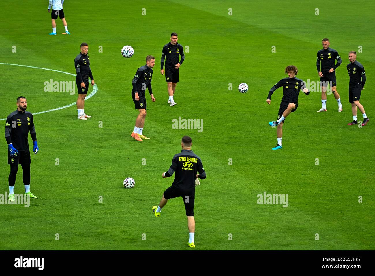 Prague, Czech Republic. 25th June, 2021. The Czech soccer team training in Prague, Czech Republic, June 25, 2021. Credit: Vit Simanek/CTK Photo/Alamy Live News Stock Photo