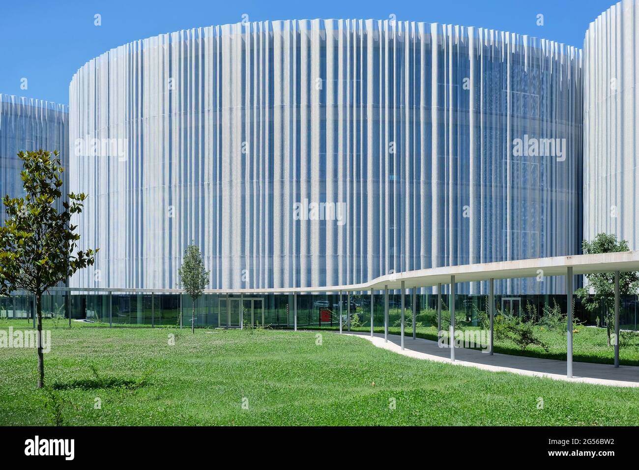 The new campus of Luigi Bocconi University in Milan (Italy) designed by  Kazuyo Sejima e Ryue Nishizawa with the Master, Executive and Office  buildings Stock Photo - Alamy
