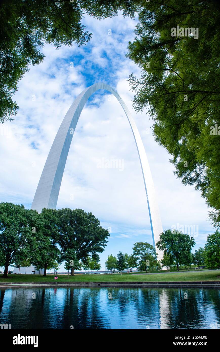 Image of the Gateway Arch, Gateway Arch National Park, St. Louis ...
