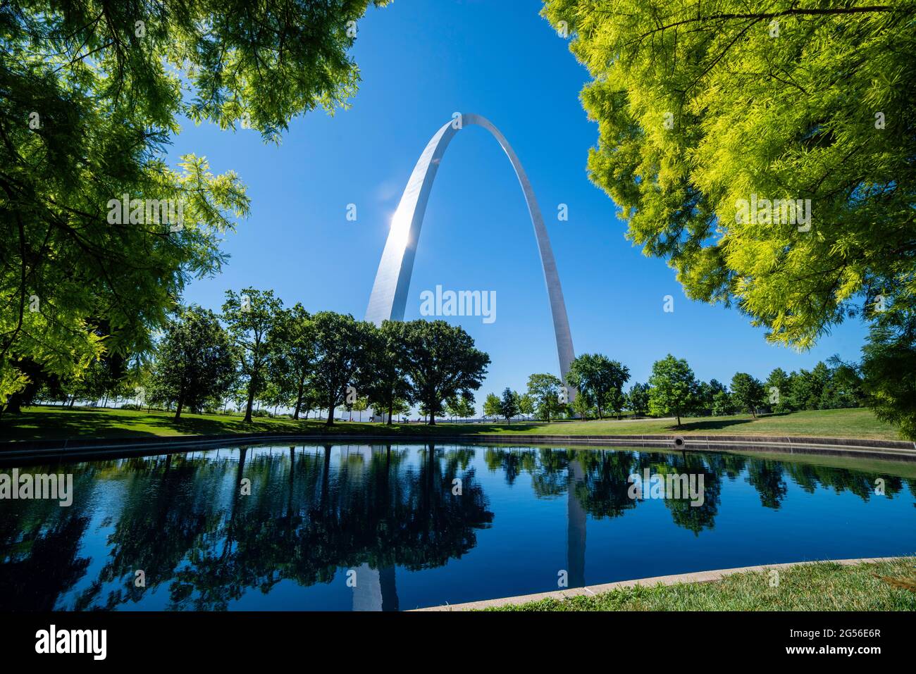 Image of the Gateway Arch, Gateway Arch National Park, St. Louis ...