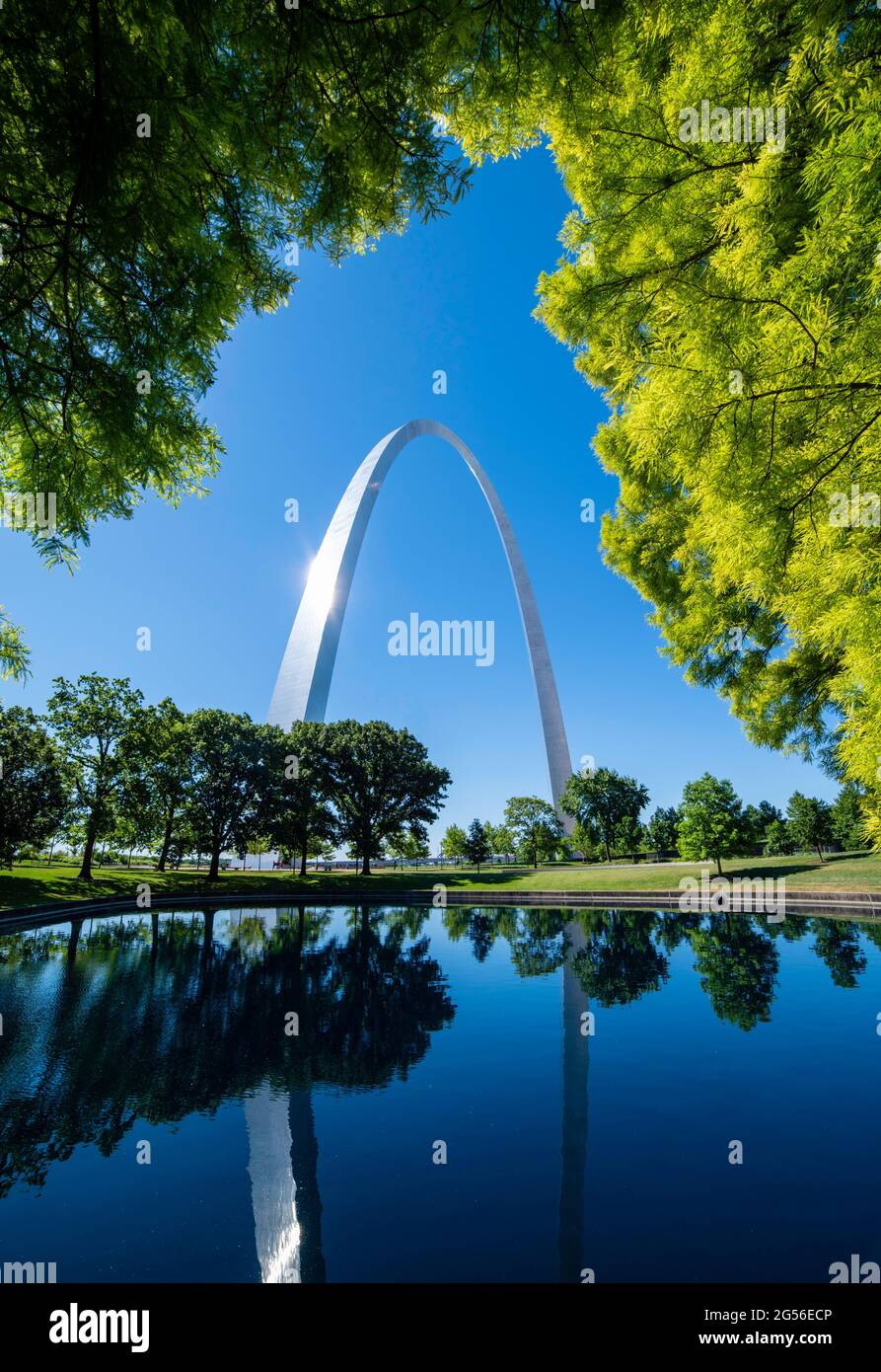 Image of the Gateway Arch, Gateway Arch National Park, St. Louis ...