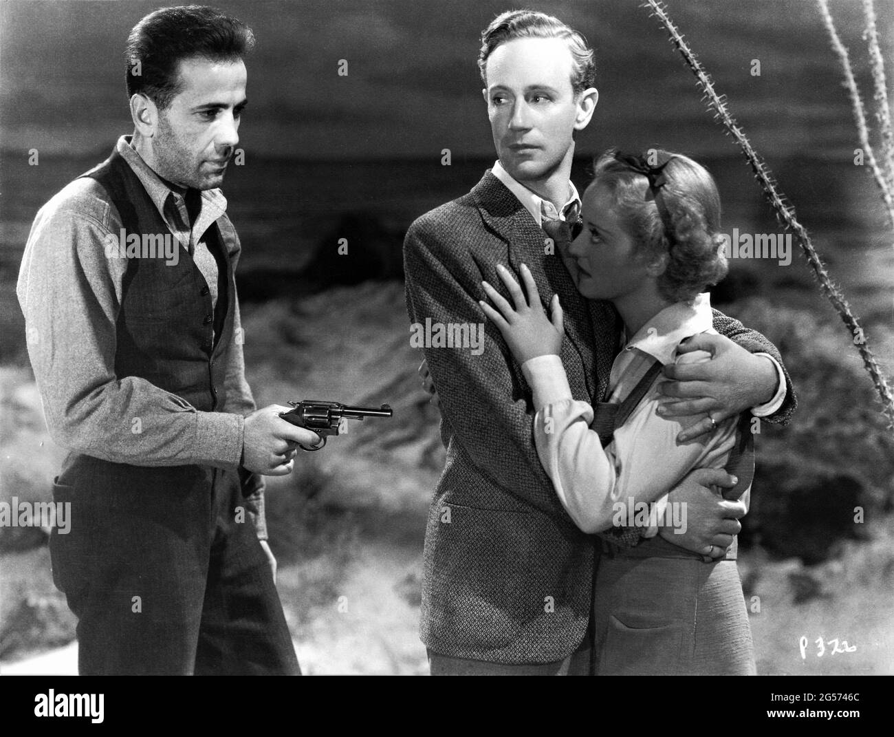 HUMPHREY BOGART LESLIE HOWARD and BETTE DAVIS in THE PETRIFIED FOREST 1936 director ARCHIE MAYO play Robert E. Sherwood screenplay Charles Kenyon and Delmer Daves Warner Bros. Stock Photo