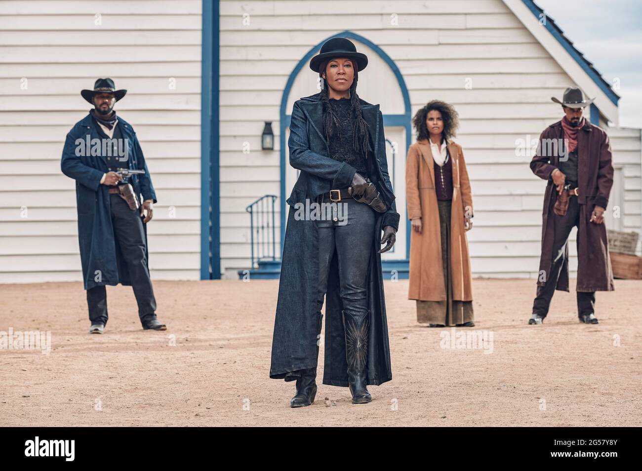 RELEASE DATE: 2021 TITLE: The Harder They Fall STUDIO: Netflix DIRECTOR: Jeymes Samuel PLOT: When an outlaw discovers his enemy is being released from prison, he reunites his gang to seek revenge in this Western. STARRING: REGINA KING, ZAZIE BEETZ. (Credit Image: © Netflix/Entertainment Pictures) Stock Photo
