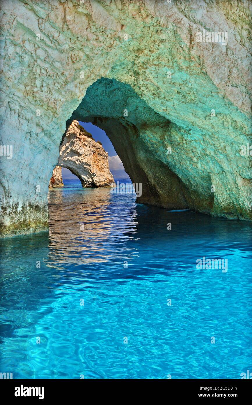 Blue caves hi-res stock photography and images - Alamy