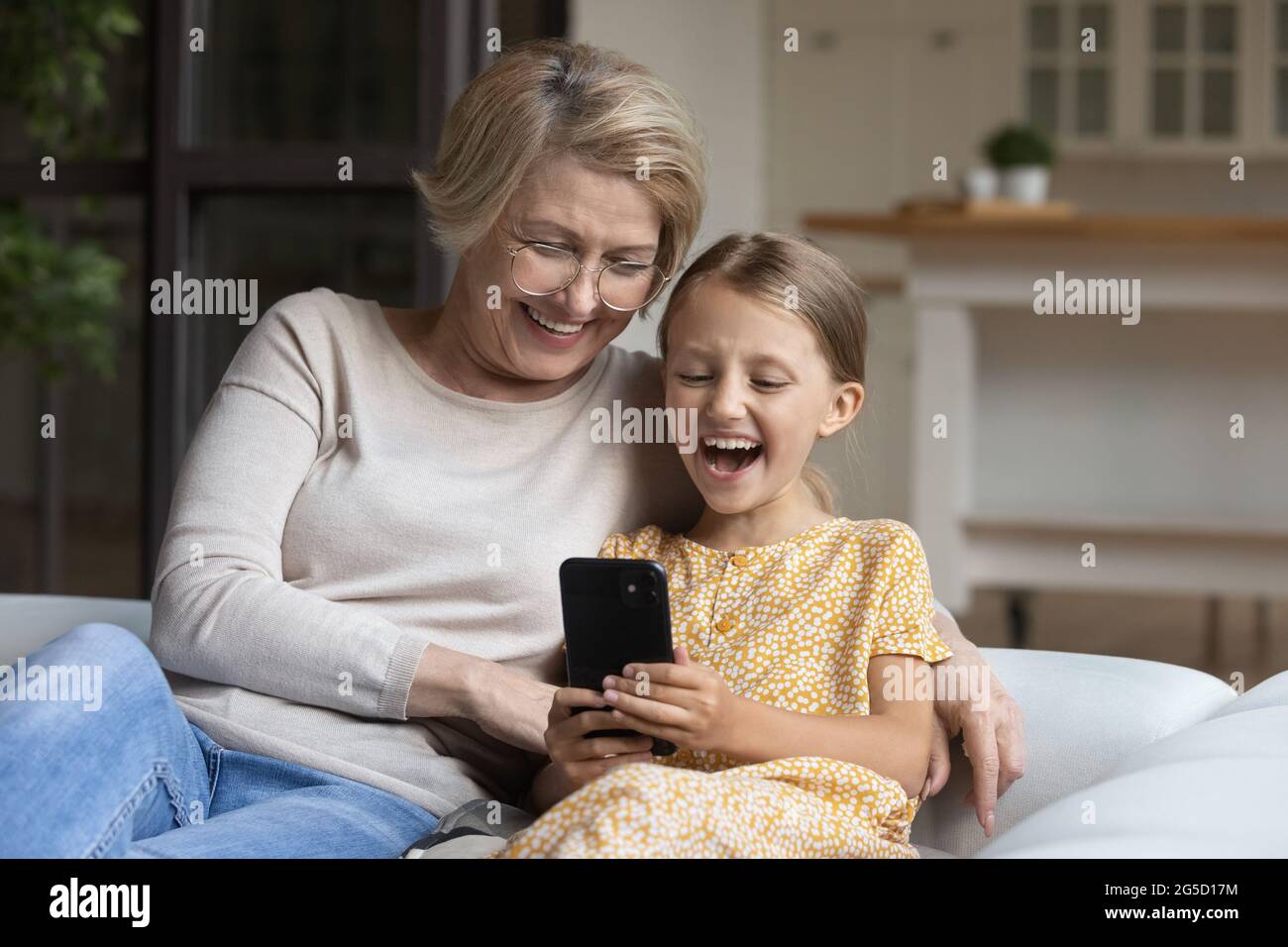 Small girl funny video hotsell
