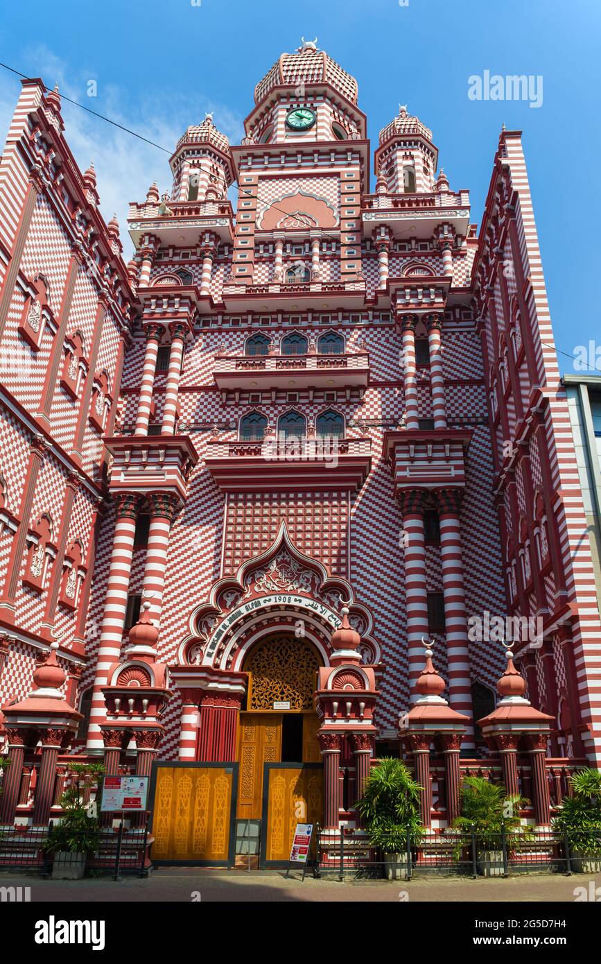 Jami Ul-Alfar Masjid Mosque (Red Mosque) on a sunny day. Colombo, Sri Lanka Stock Photo