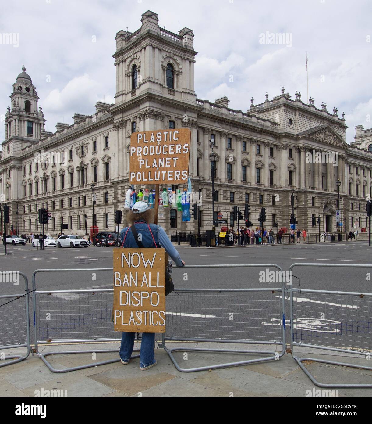 Demonstrations at Westminster, London, activism against pollution and use of single use plastics Stock Photo