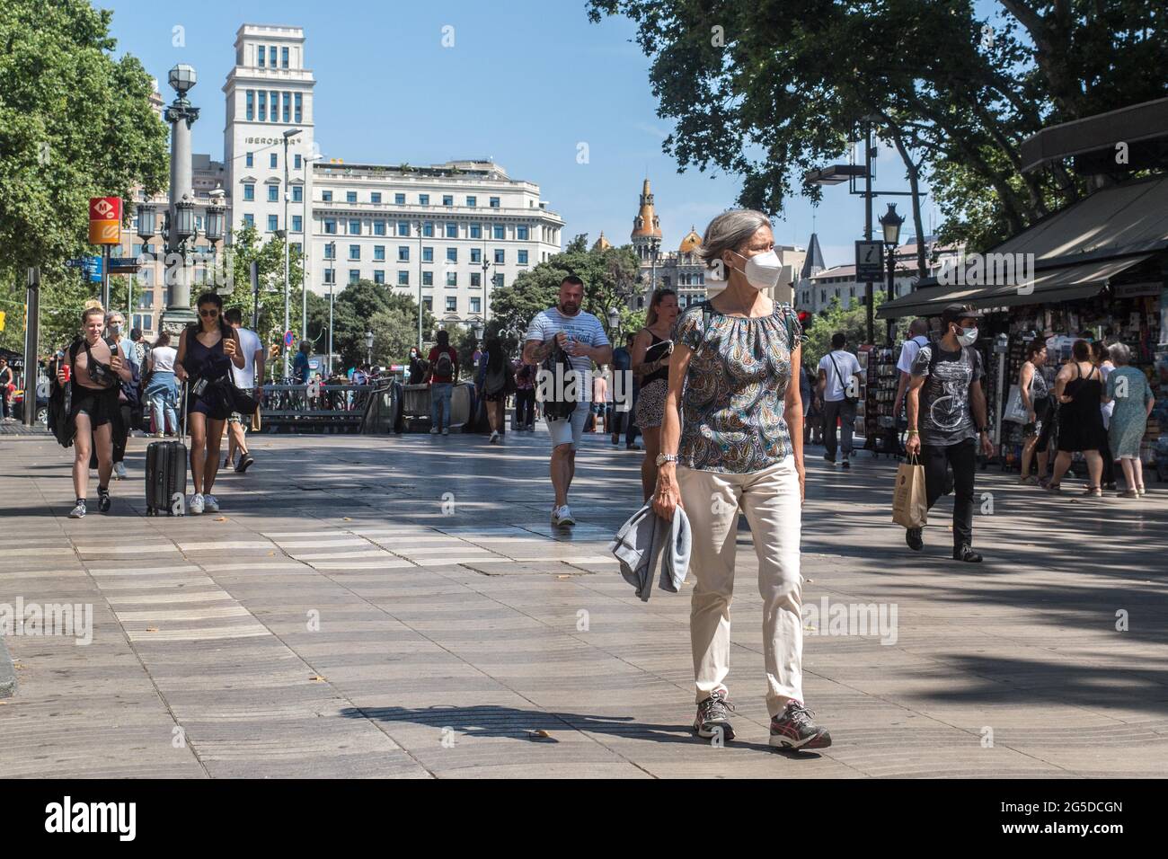 Woman without facemasks hi-res stock photography and images - Alamy