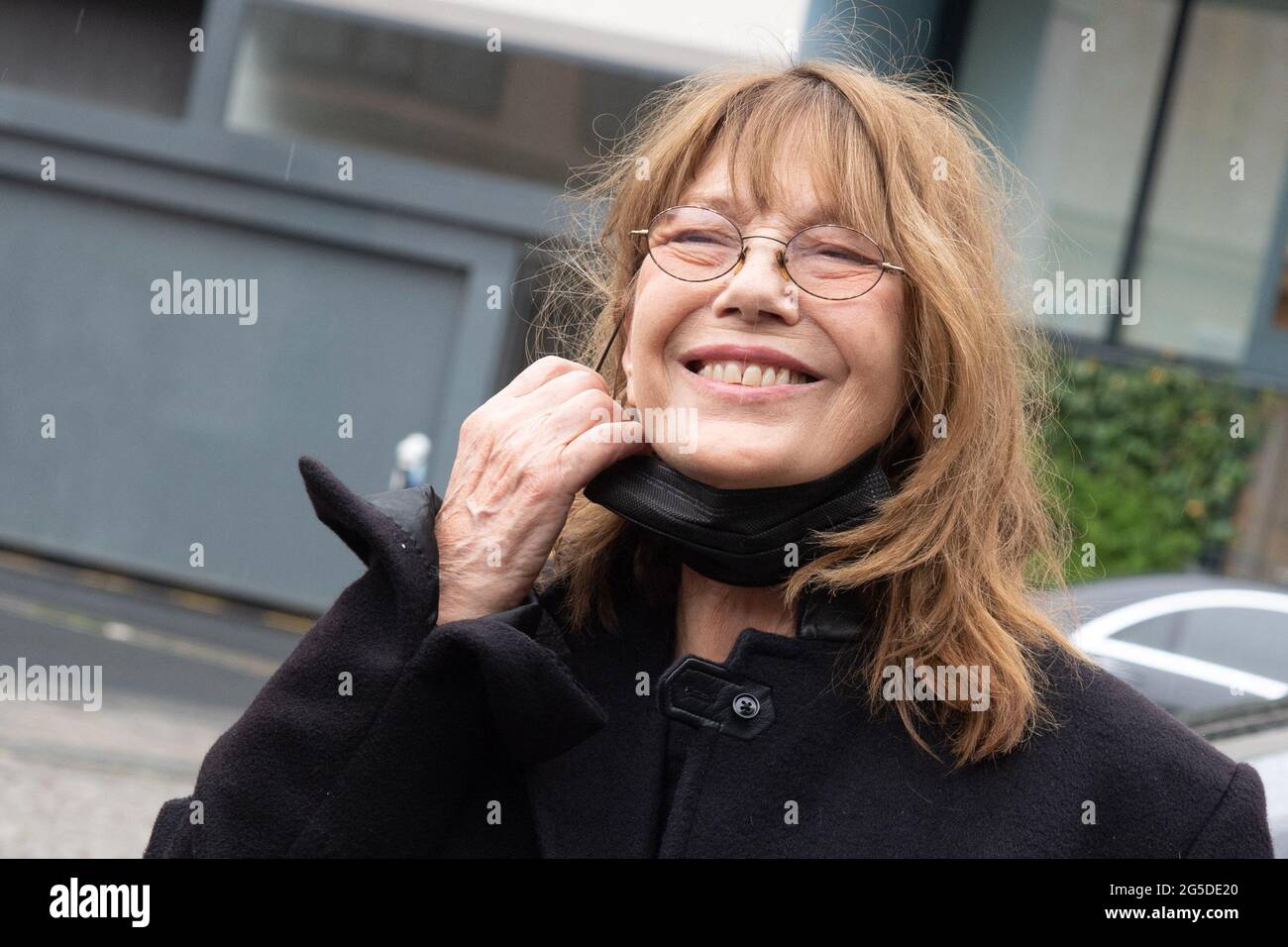 Street style, Jane Birkin arriving at Hermes Spring Summer 2022 menswear  show, held at Mobilier National, Paris, France, on June 26, 2021. Photo by  Marie-Paola Bertrand-Hillion/ABACAPRESS.COM Stock Photo - Alamy