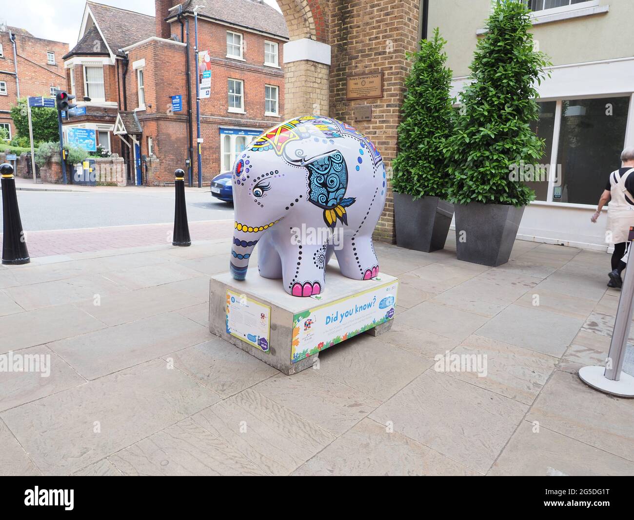 Maidstone, Kent, UK. 26th June, 2021. Elmer's Big Heart of Kent Parade aims to raise awareness of Heart of Kent Hospice through an innovative and Maidstone's first ever sculpture trail featuring 51 artistically decorated Elmer elephants dotted around the town. Pictured: an Elmer at the entrance to Fremlin Walk. Credit: James Bell/Alamy Live News Stock Photo