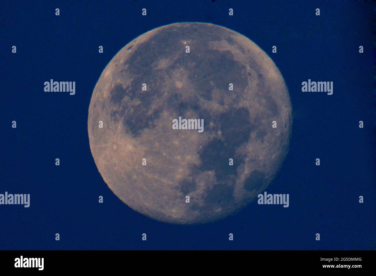 Lahore Pakistan 26th June 21 A View Of The Last Super Moon Strawberry Moon Of The Year 21 On Sky In Lahore The Last Supermoon Of 21 The Strawberry Full Moon Will