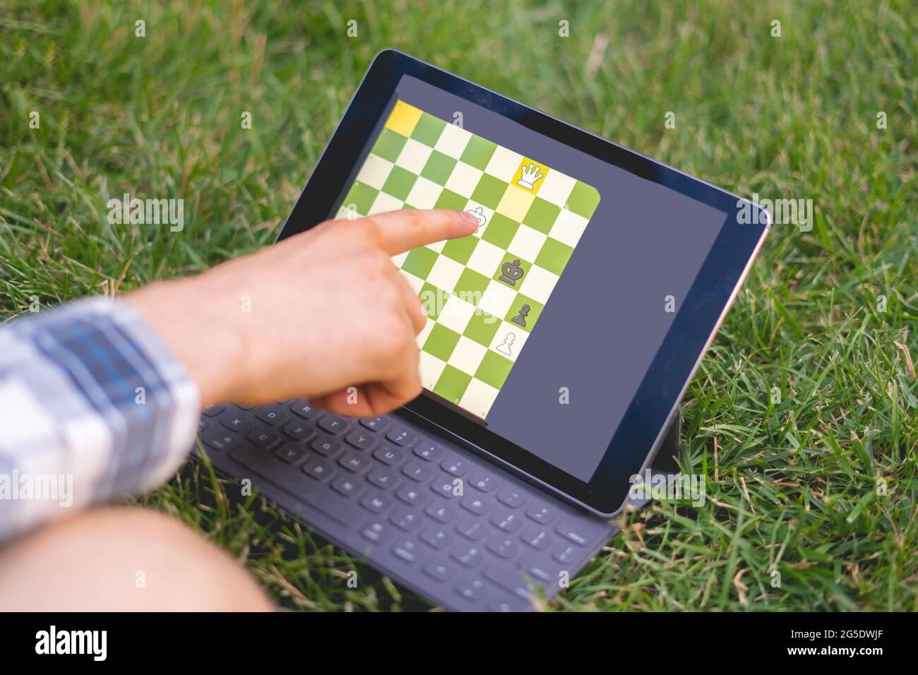 Play Chess Online with Tablet Computer. Online Education, Remote Distance  Learning, Entertainment at Home Stock Image - Image of home, concentration:  210118977