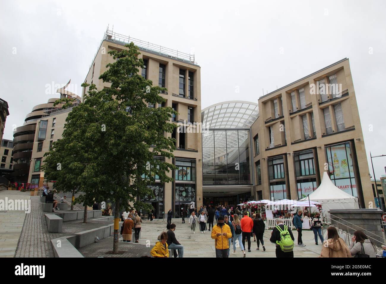 St james quarter shopping centre edinburgh hi-res stock photography and ...