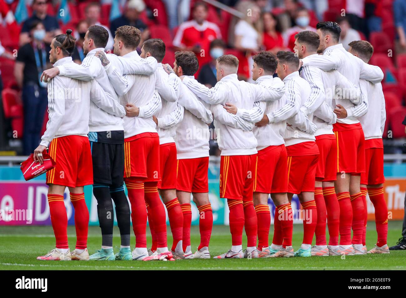 AMSTERDAM, NETHERLANDS - JUNE 26: Team Wales during the UEFA Euro 2020 Championship 1/8 final match between Wales and Denmark at the Johan Cruijff ArenA on June 26, 2021 in Amsterdam, Netherlands (Photo by Marcel ter Bals/Orange Pictures) Credit: Orange Pics BV/Alamy Live News Stock Photo