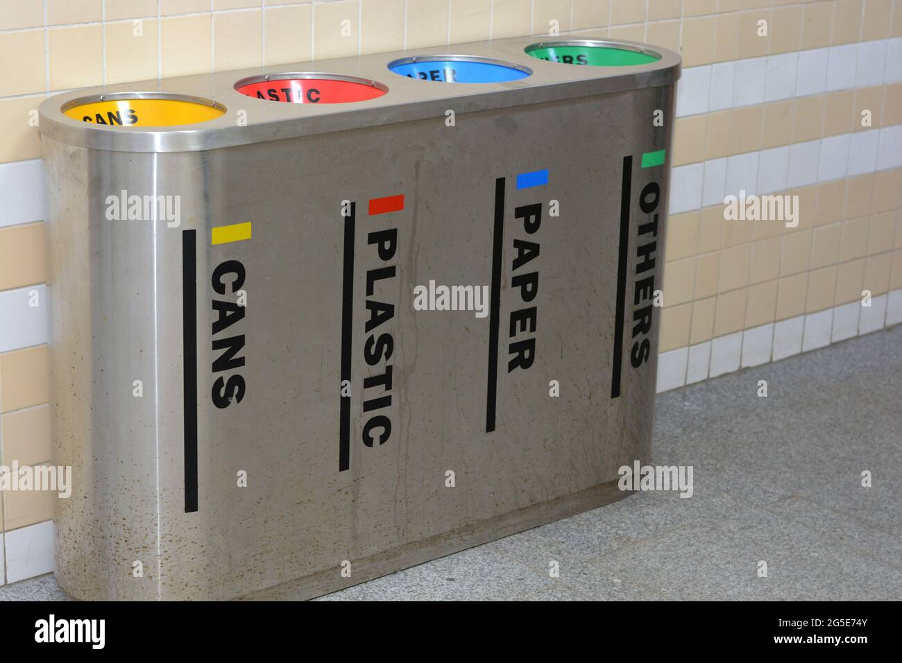 Trash sorting hires stock photography and images Alamy