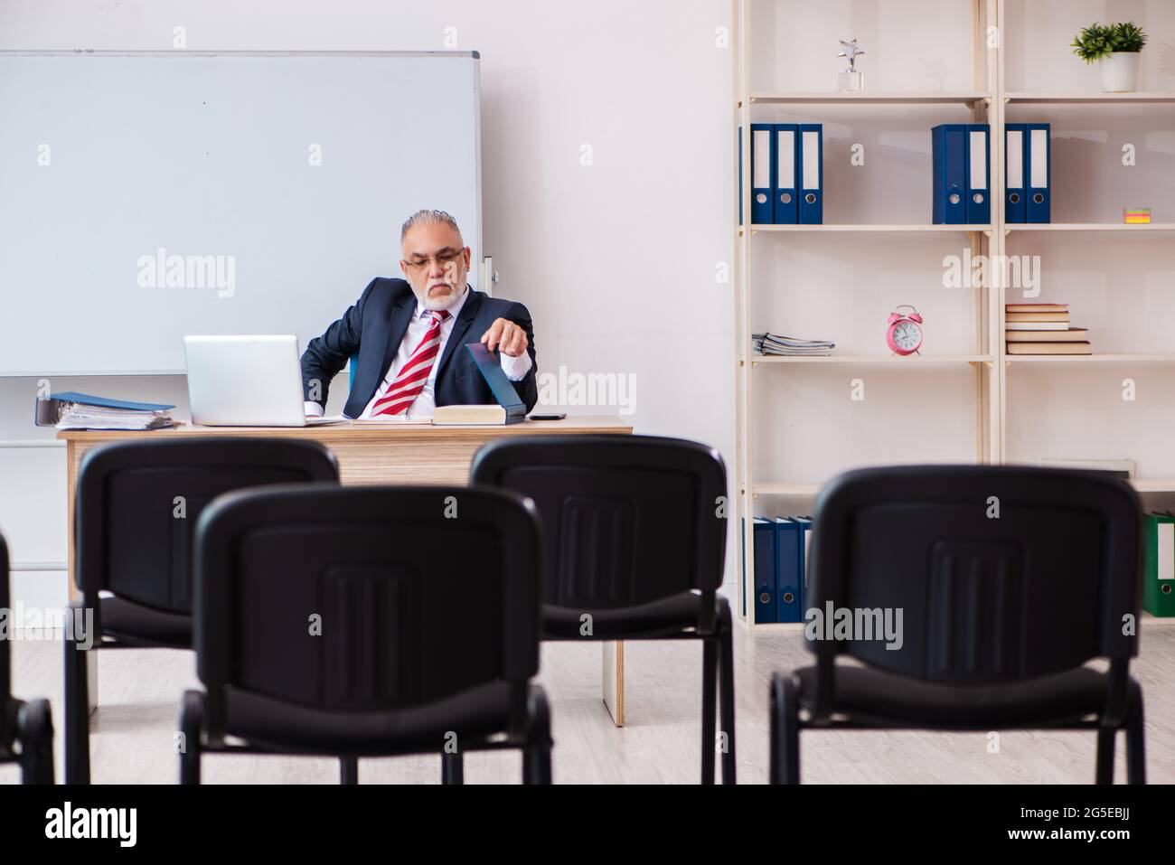 Old business couch in the classroom during pandemic Stock Photo Alamy