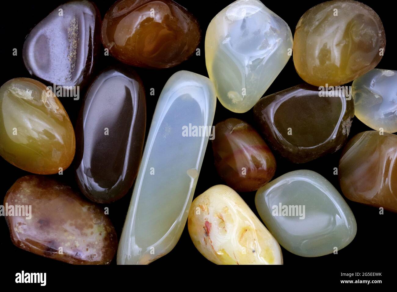 Types of deals yellow agate