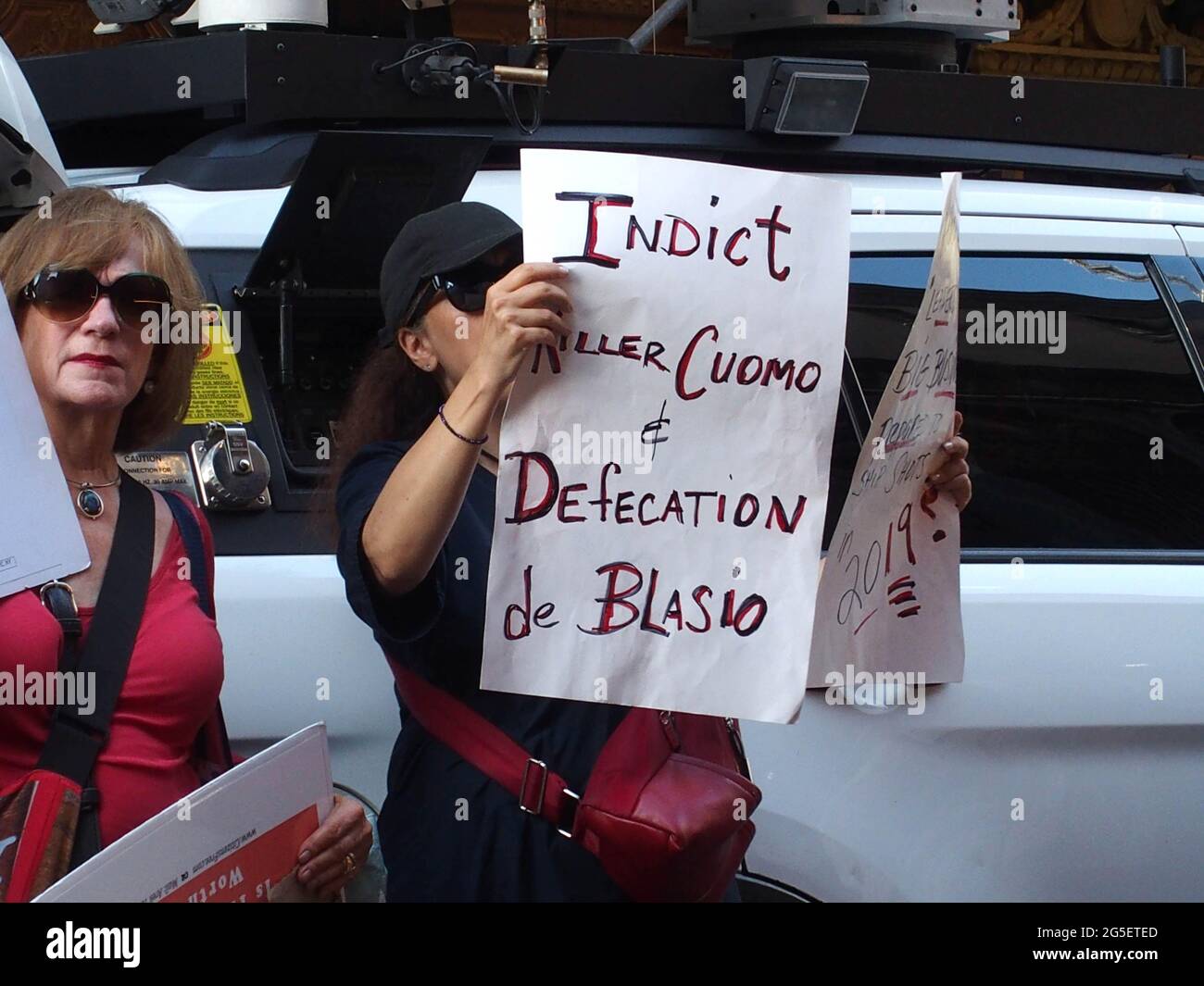 New York, New York, USA. 26th June, 2021. Anti -Vaxxers protest the ...