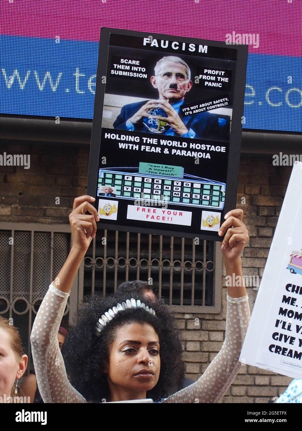 New York, New York, USA. 26th June, 2021. Anti -Vaxxers protest the ...