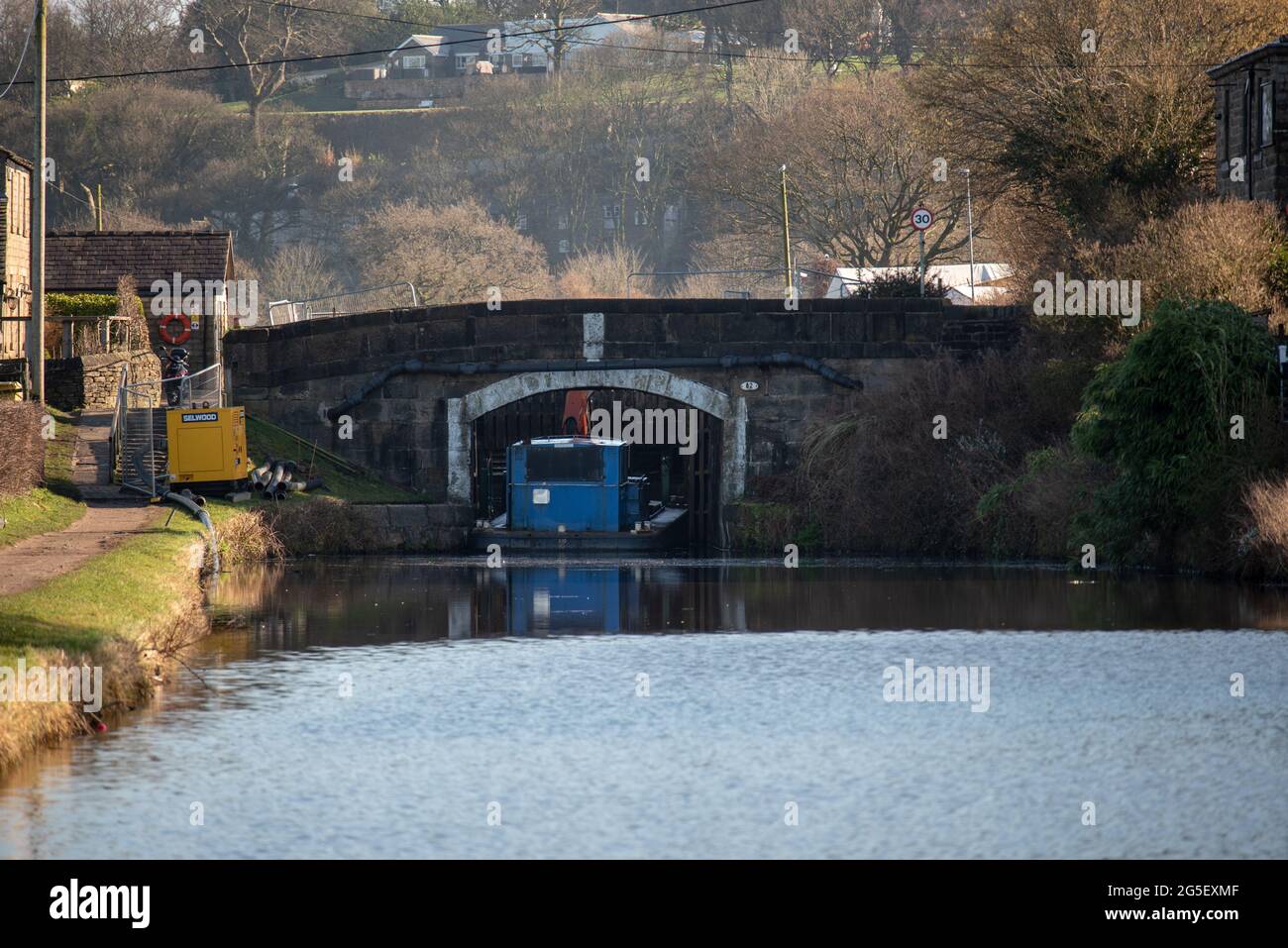 Canal bridge over the Leeds Liverpool canal at Wheelton, Lancashire Stock Photo